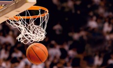 米兰-跨界征服，当勇士铁蹄踏平广厦，詹姆斯于世界之巅接管战场