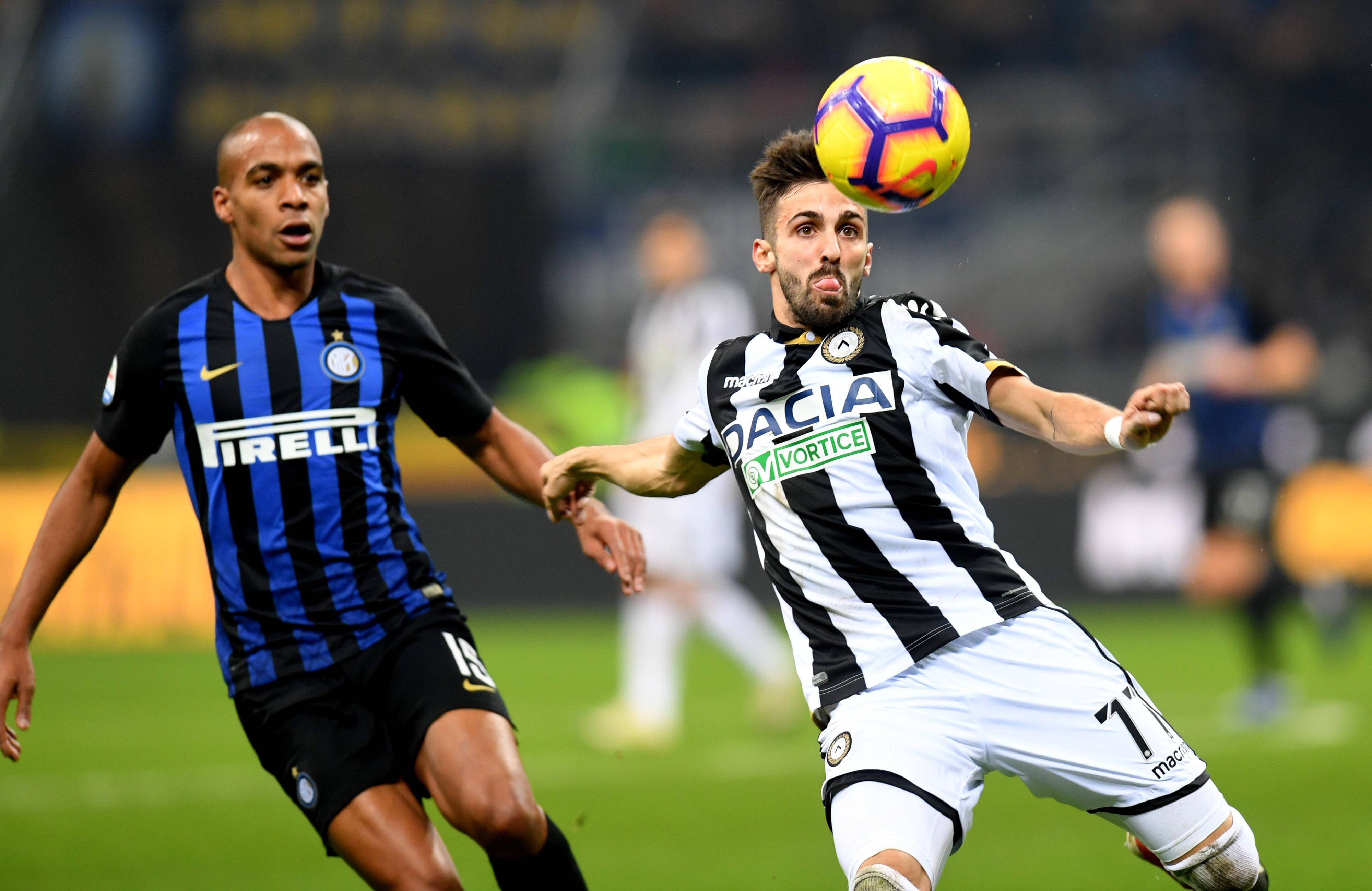 关于赫罗纳客场击败米兰，球队积极表现令人称赞的信息