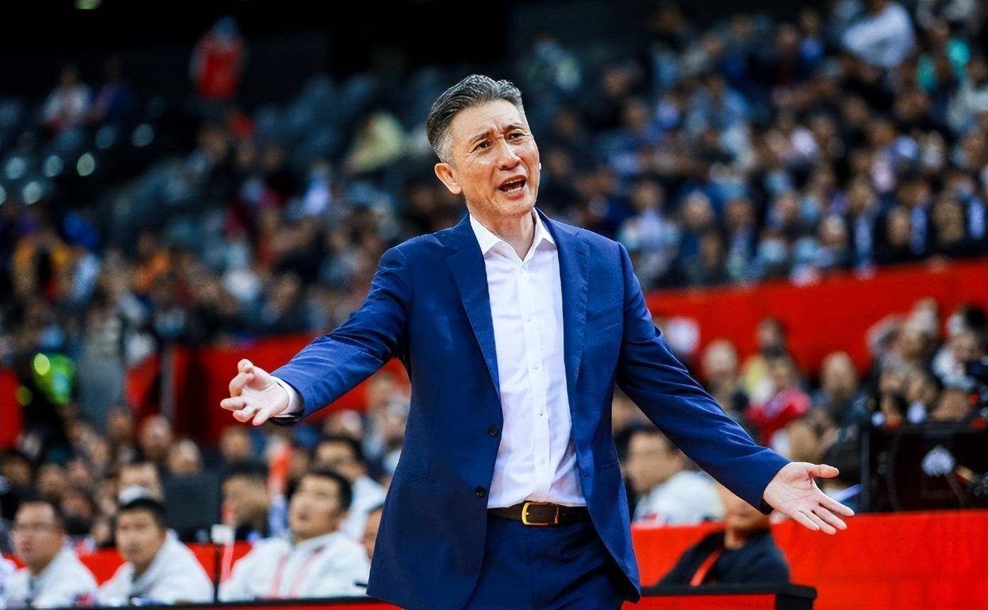 关于CBA主教练赛后发表感言，呼吁团结合作的信息