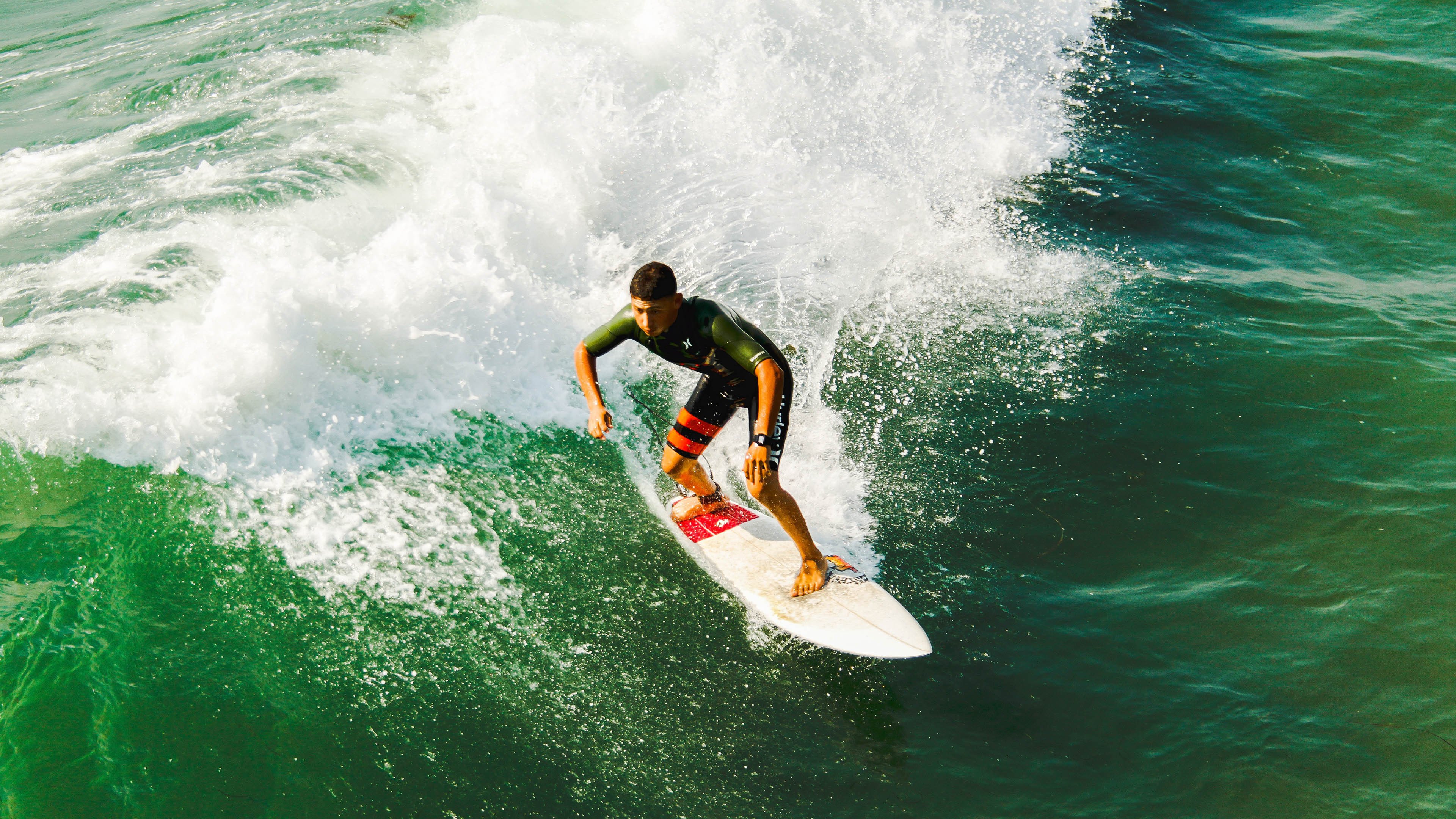 法网横扫拉沃尔杯,德约科维奇点燃赛场的永恒瞬间